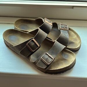 Brown oiled leather Birkenstocks 2 strap size M11